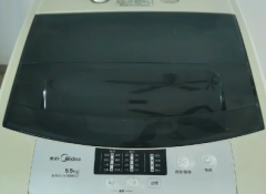 想换新的，旧洗衣机便宜出，喜欢的价格好商量